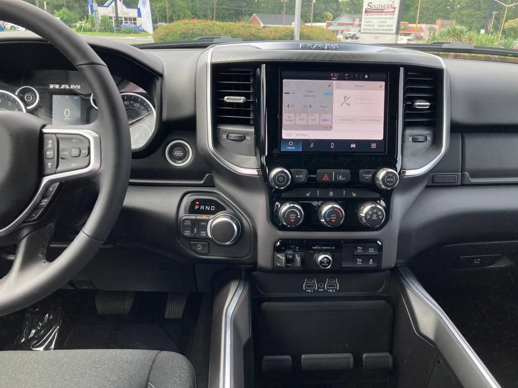 New 2025 RAM 1500 Big Horn image 19