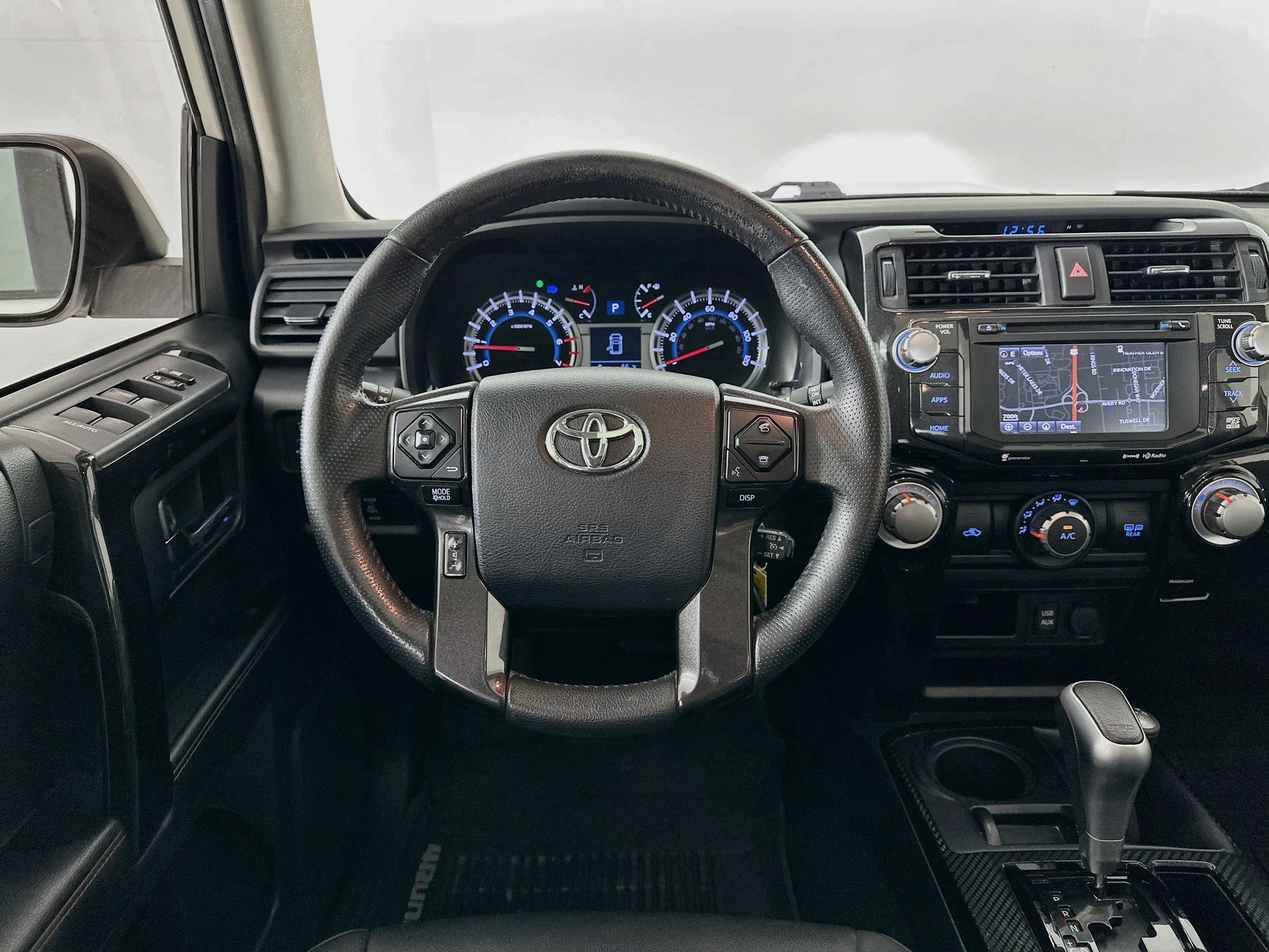 Used 2019 Toyota 4Runner TRD Off-Road Premium AWD/4WD image 28