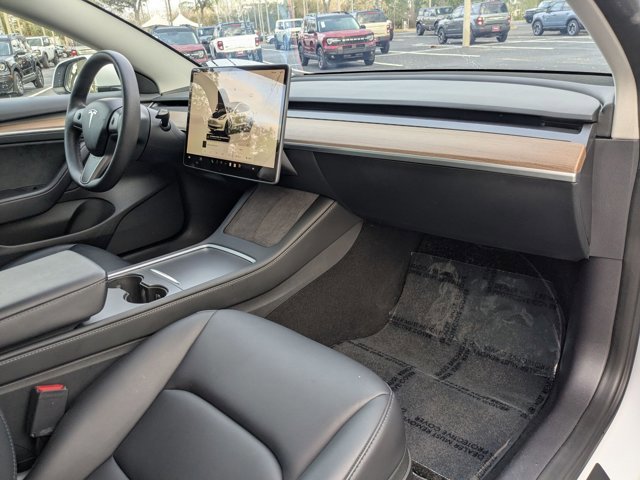 Used 2023 Tesla Model 3 Standard Range image 21