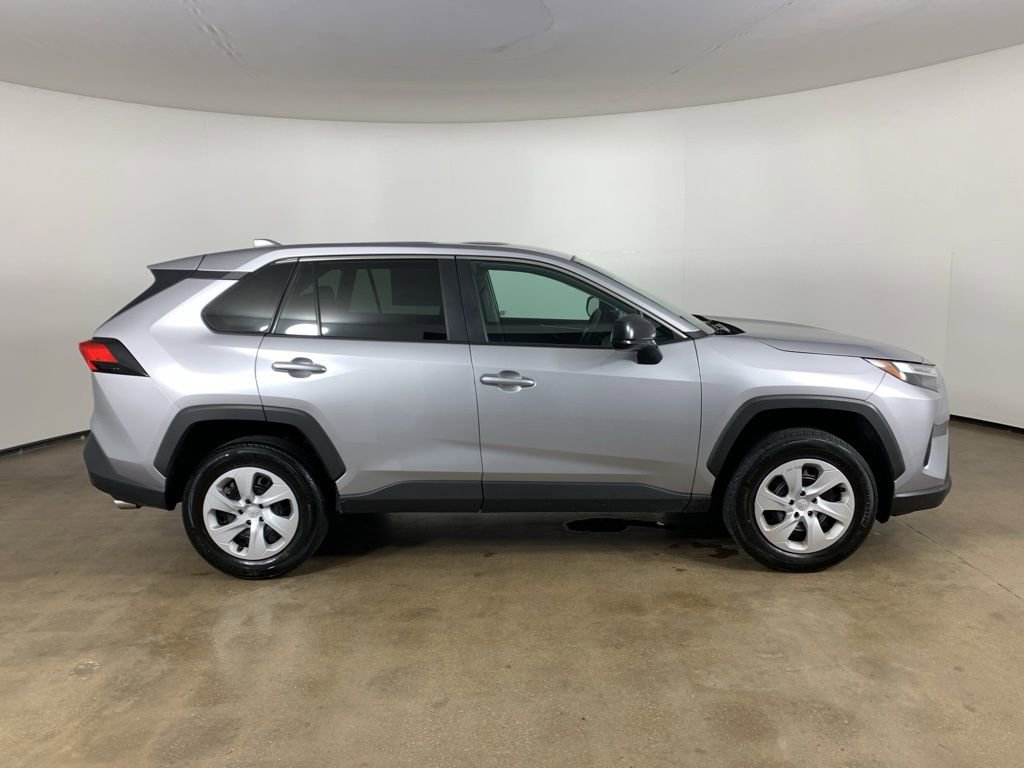 Used 2024 Toyota RAV4 LE image 7