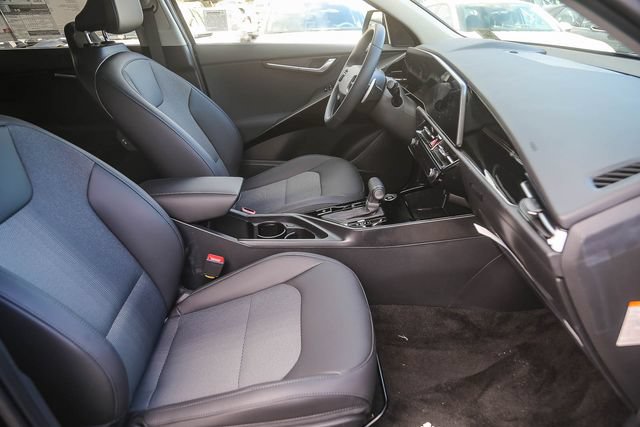 New 2026 Kia Niro EX FWD image 9