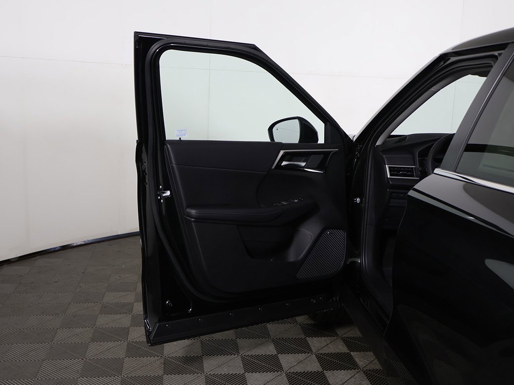 New 2025 Mitsubishi Outlander SE image 21