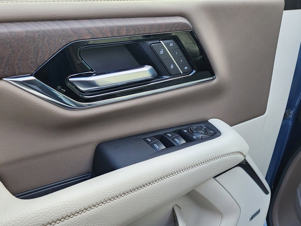 New 2026 GMC Yukon XL Denali w/ Sun & Power Step Package image 13