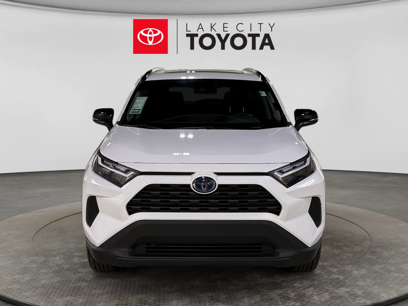Used 2024 Toyota RAV4 XLE w/ Convenience Package AWD/4WD image 14