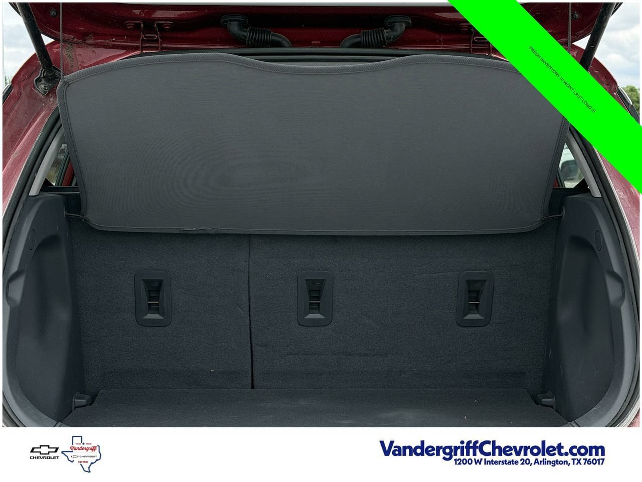 Used 2021 Chevrolet Bolt Premier w/ Infotainment Package FWD image 30