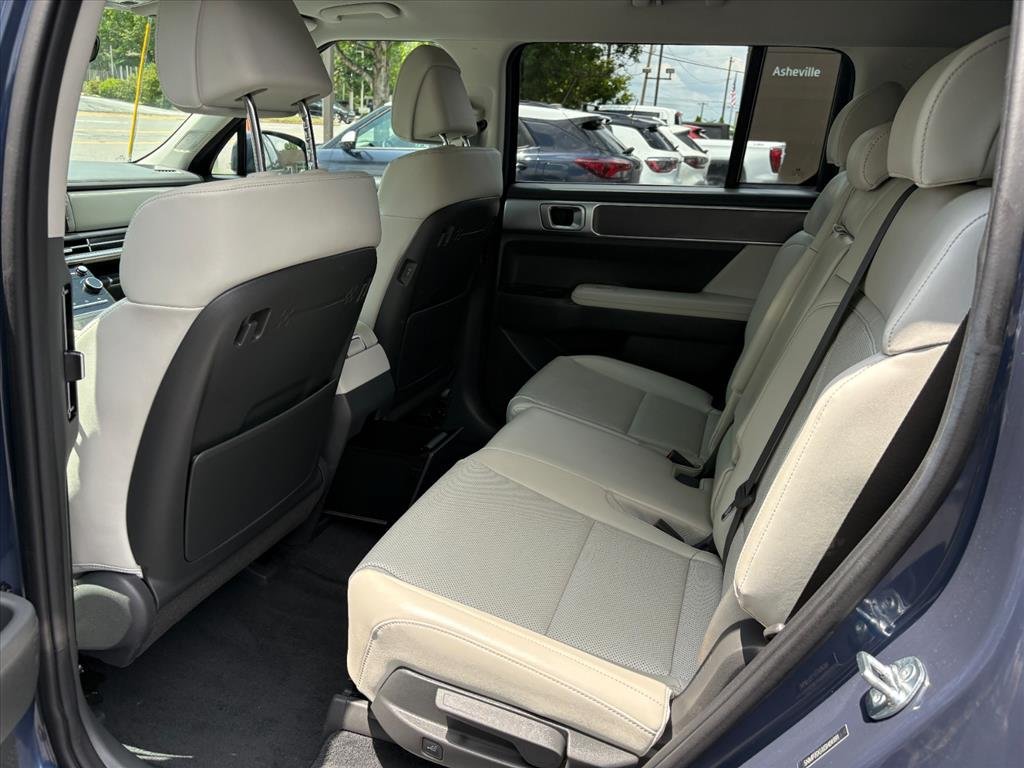 Certified 2025 Hyundai Santa Fe SEL AWD/4WD image 19