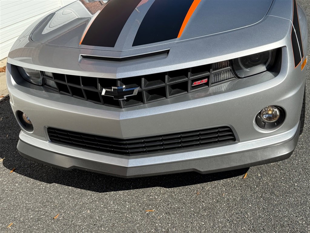 Used 2010 Chevrolet Camaro SS w/ LPO, Ground Effects Package image 17