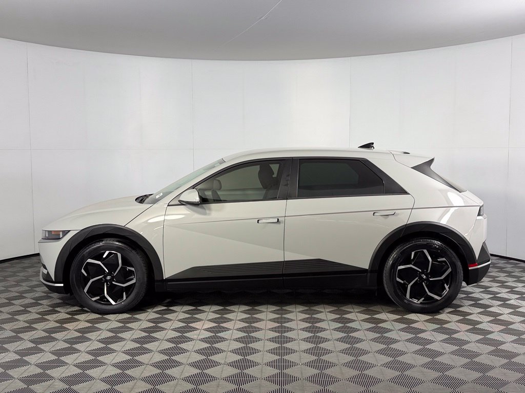 Used 2024 Hyundai Ioniq 5 SEL RWD image 10