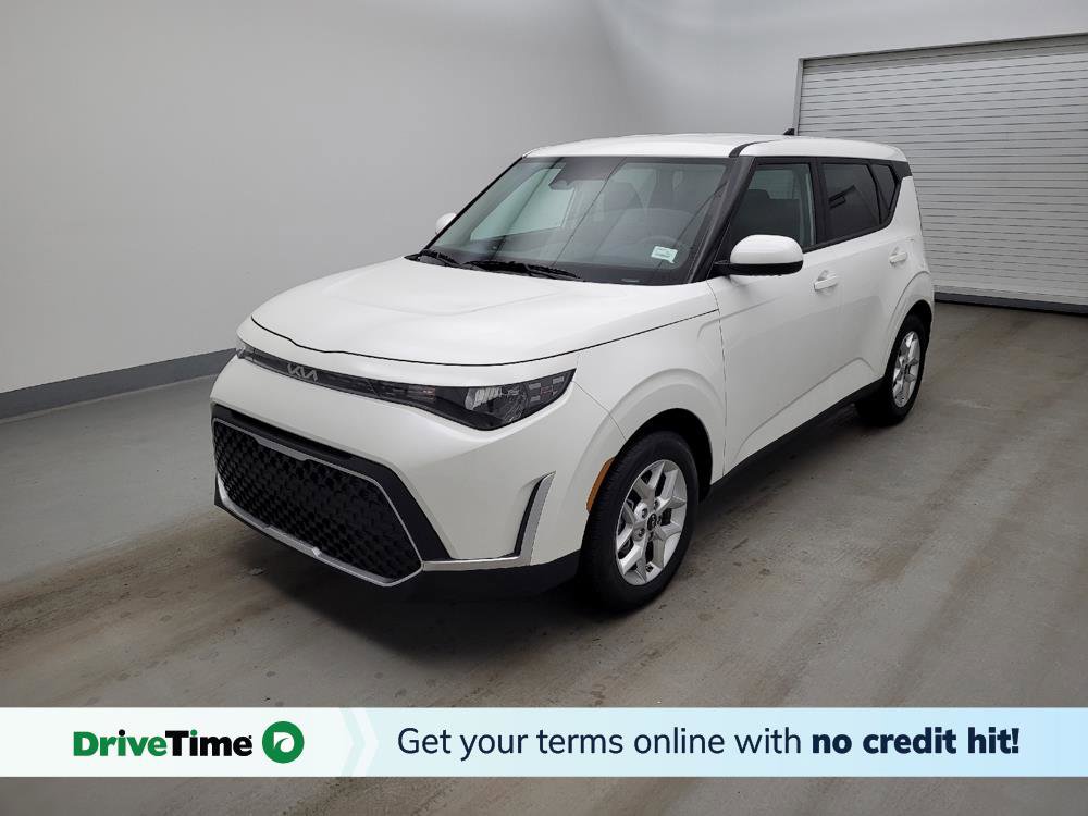 Used 2025 Kia Soul LX w/ LX Technology Package image 1