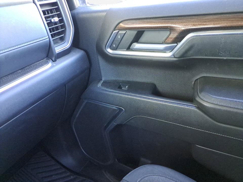 Used 2023 Chevrolet Silverado 1500 LT AWD/4WD image 29