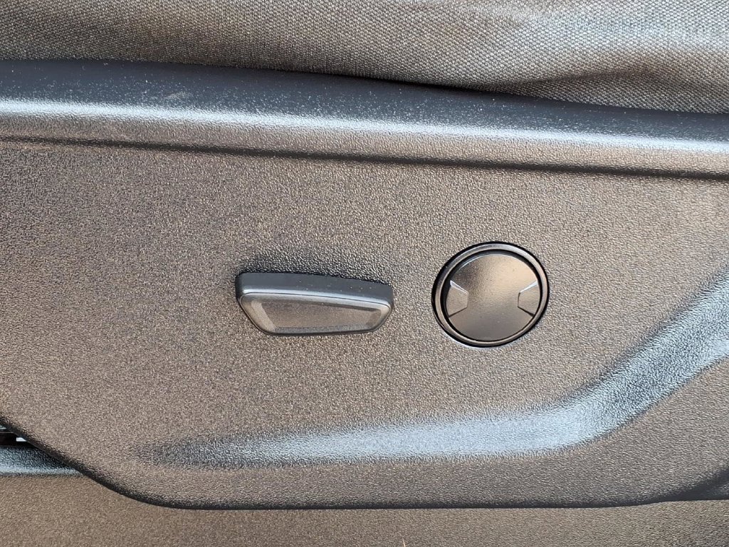 Used 2023 Ford F150 XLT AWD/4WD image 12