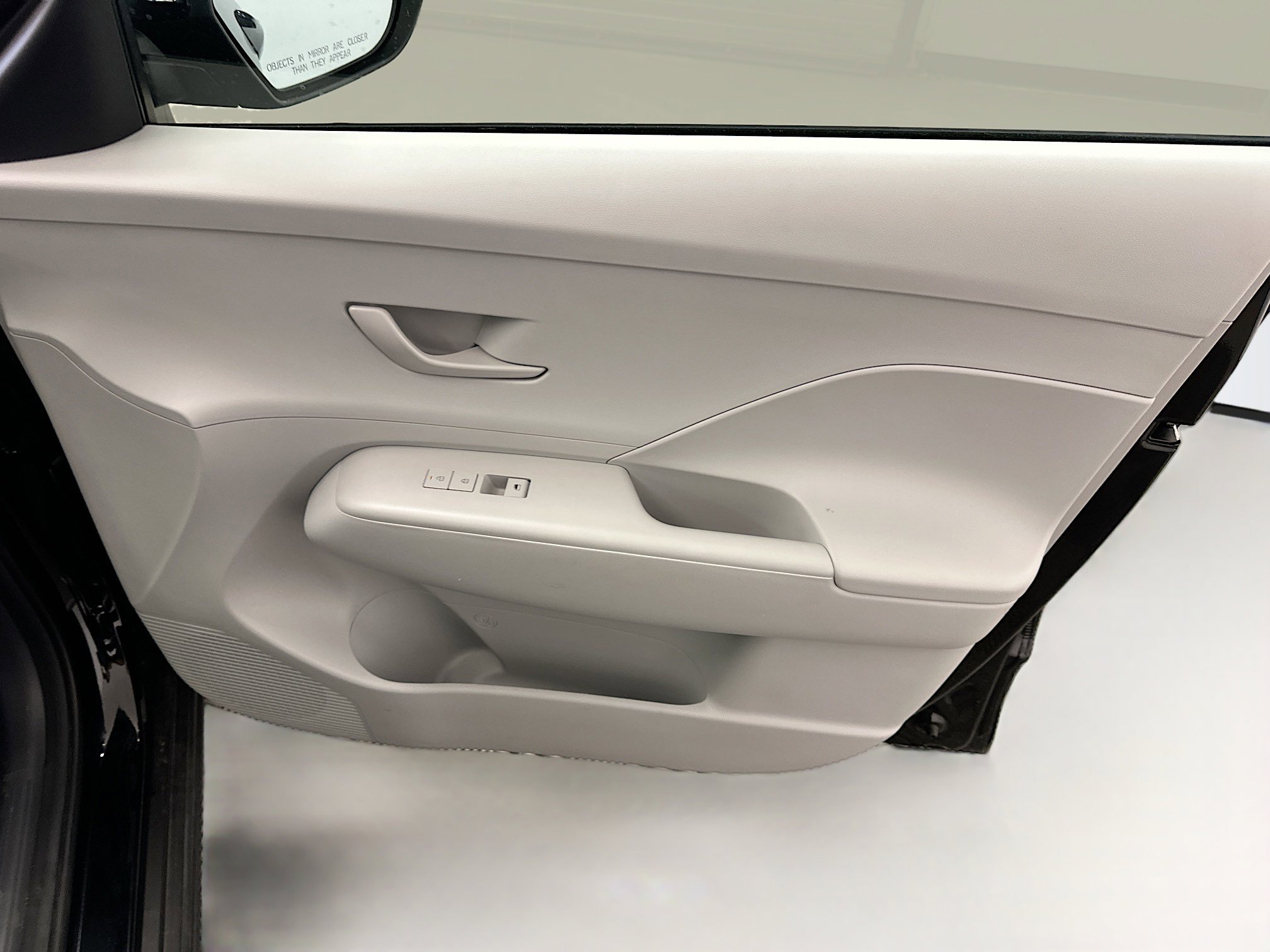 Used 2025 Hyundai Kona SEL image 32