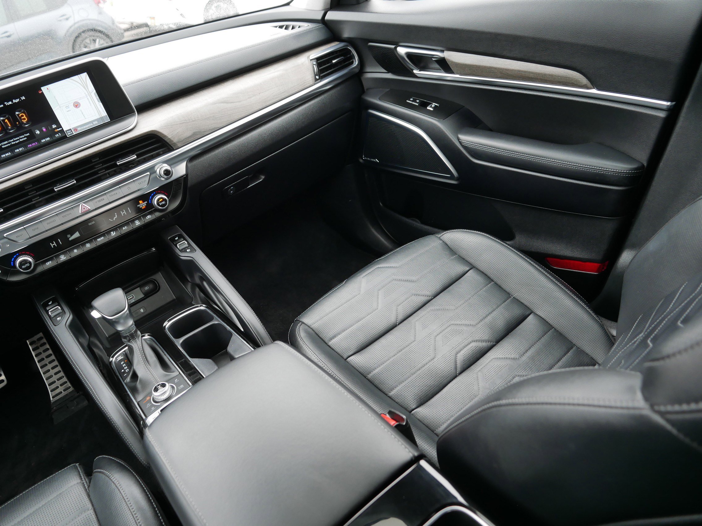 Used 2022 Kia Telluride SX w/ SX Prestige Package image 11