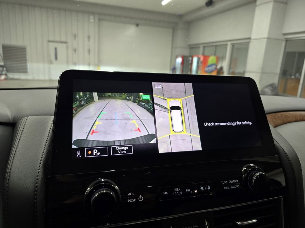 Used 2023 Nissan Armada SL w/ Captain's Chairs Package image 25