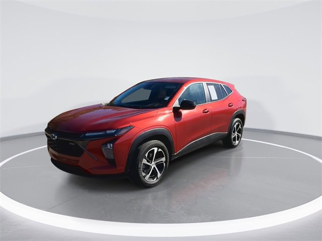 Certified 2024 Chevrolet Trax RS w/ Driver Confidence Package image 4