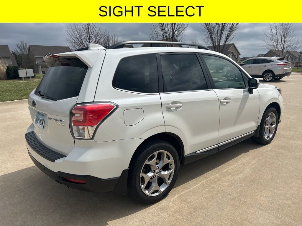 Used 2017 Subaru Forester 2.5i Touring image 4