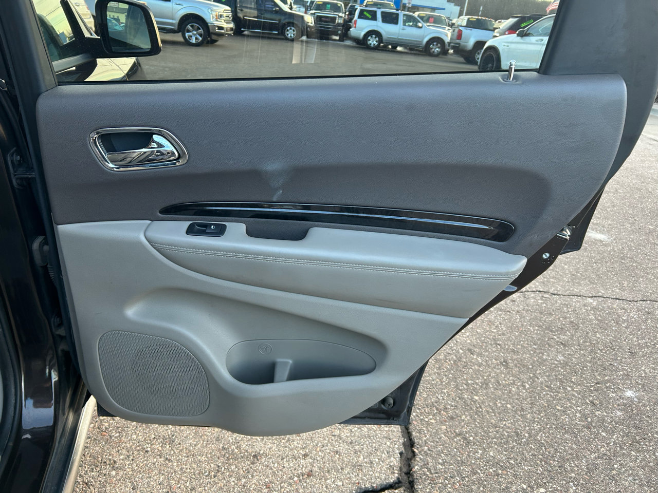 Used 2012 Dodge Durango Crew w/ Leather Interior Group image 16