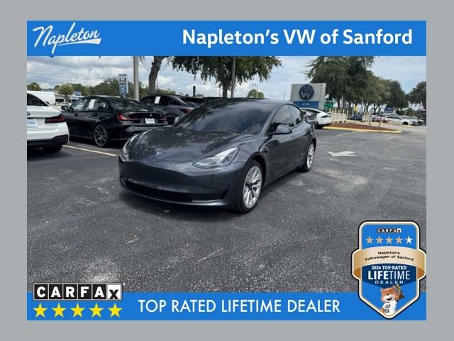 Used 2022 Tesla Model 3 Standard Range RWD image 1