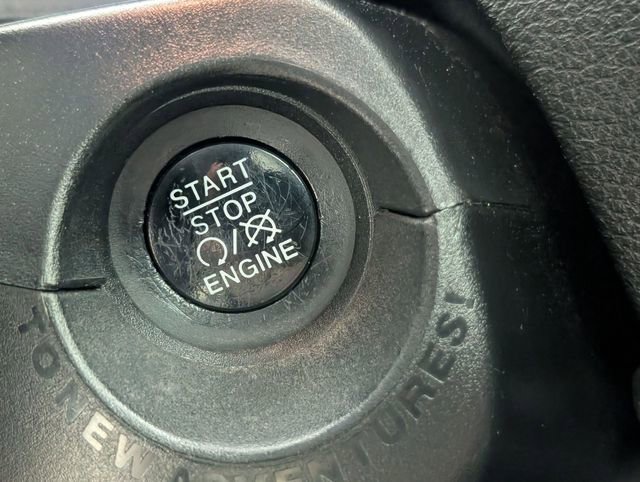 Used 2017 Jeep Renegade Latitude w/ Popular Equipment Group AWD/4WD image 22