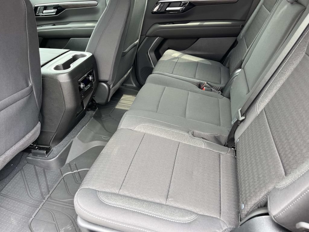 New 2026 Chevrolet Tahoe LS w/ LPO, Dark Essentials Package AWD/4WD image 19