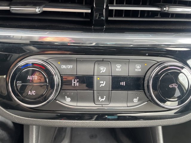 Used 2025 Buick Envista Sport Touring image 25