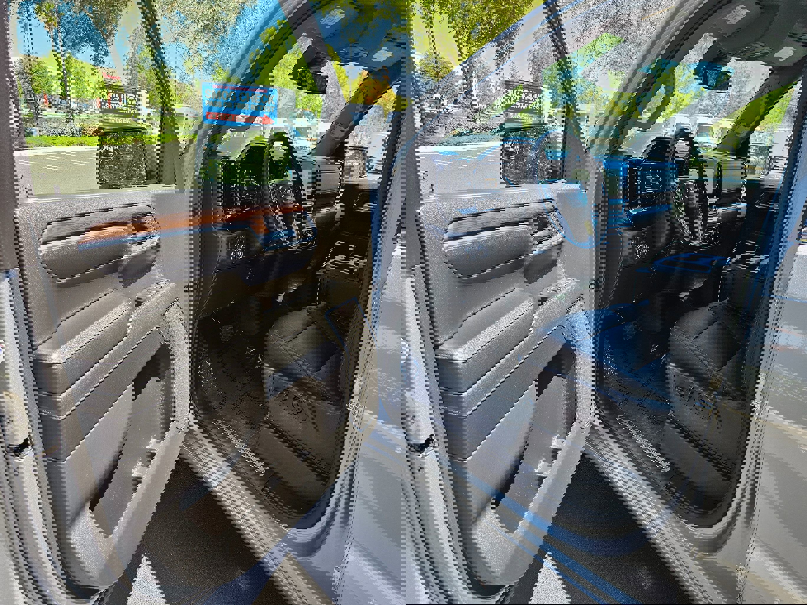 Used 2024 GMC Sierra 1500 SLT AWD/4WD image 14