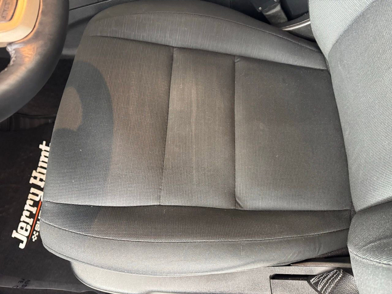 Used 2015 Jeep Grand Cherokee Laredo w/ Quick Order Package 23E image 11