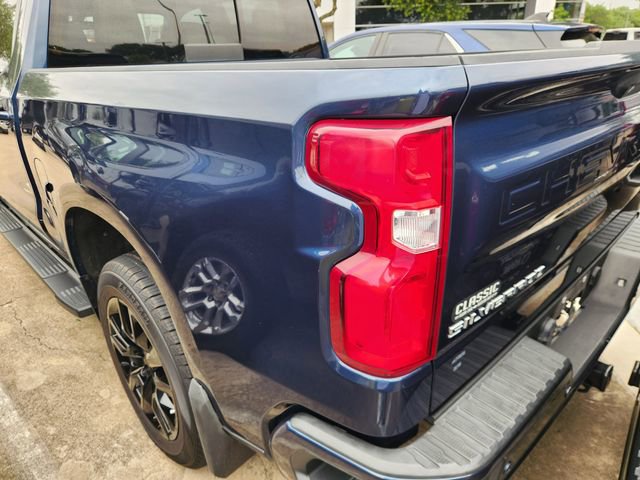 Used 2020 Chevrolet Silverado 1500 RST w/ Texas Edition RWD image 6