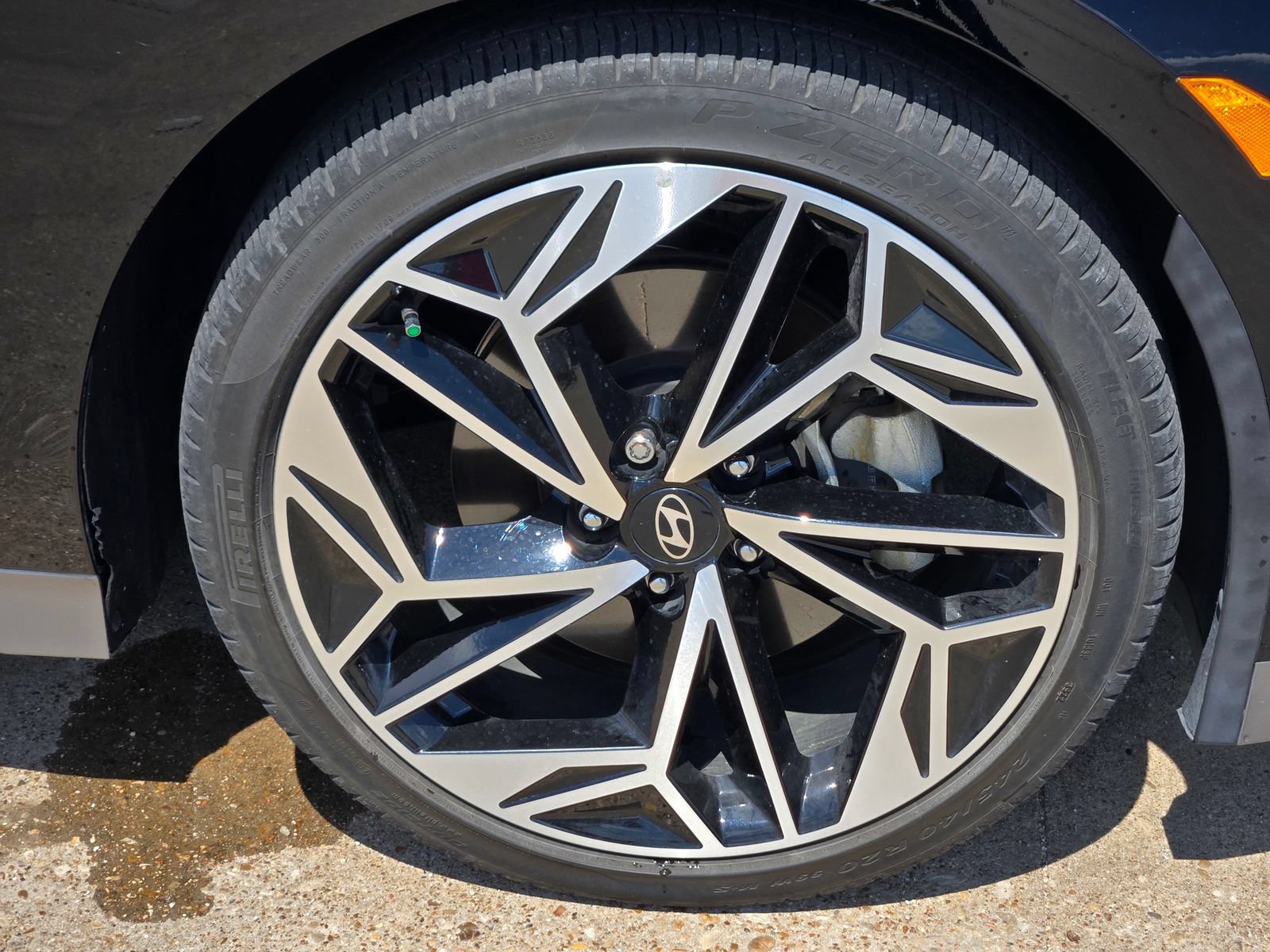 Used 2023 Hyundai Ioniq 6 Limited RWD image 9