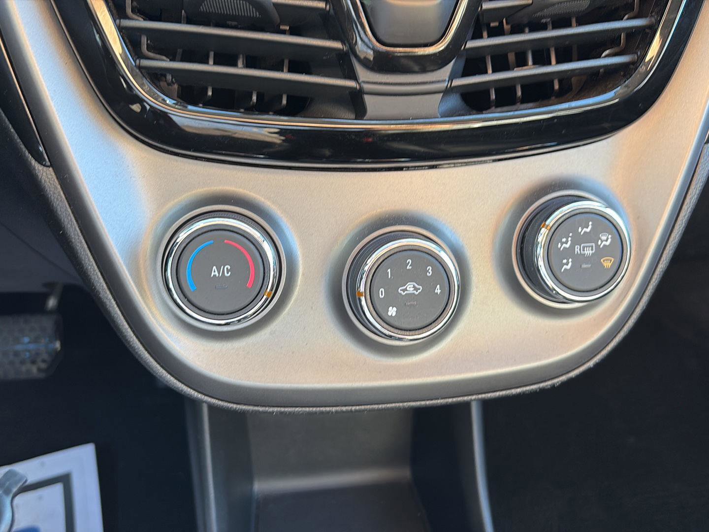 Used 2021 Chevrolet Spark ACTIV image 20