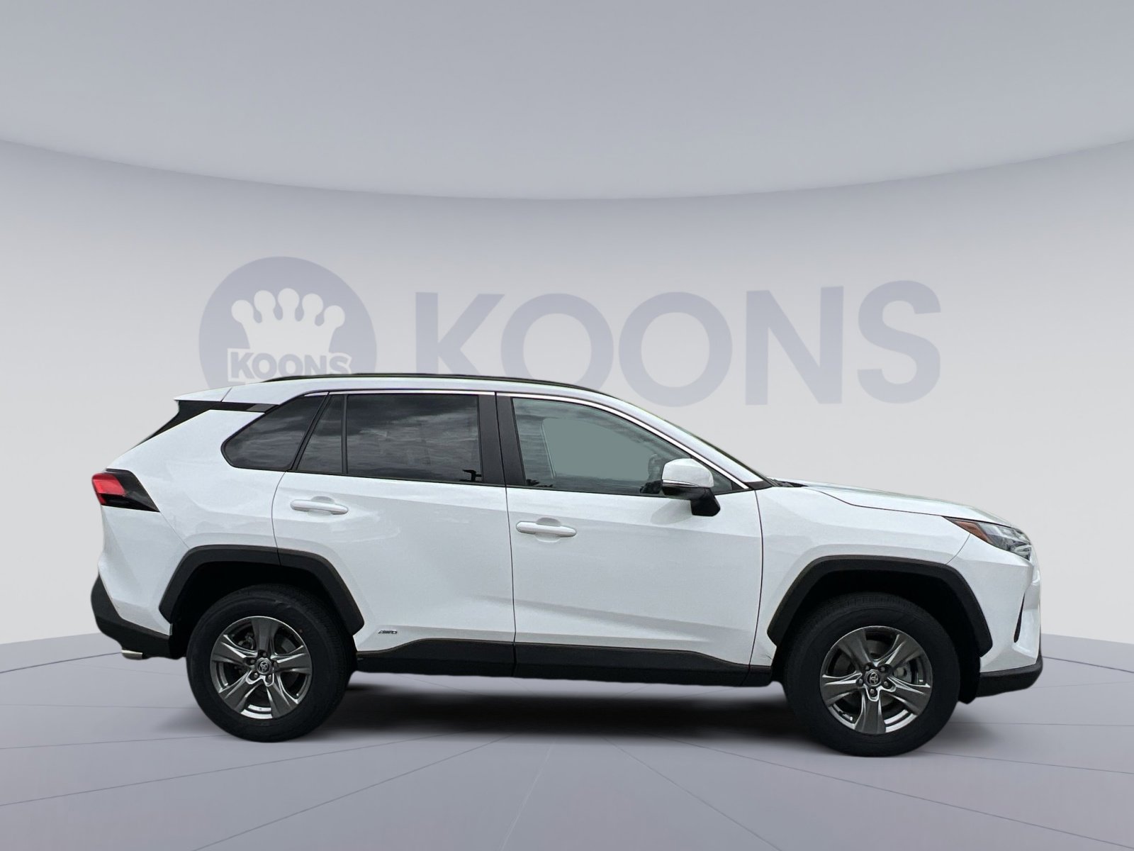 Used 2024 Toyota RAV4 XLE w/ Convenience Package AWD/4WD image 8