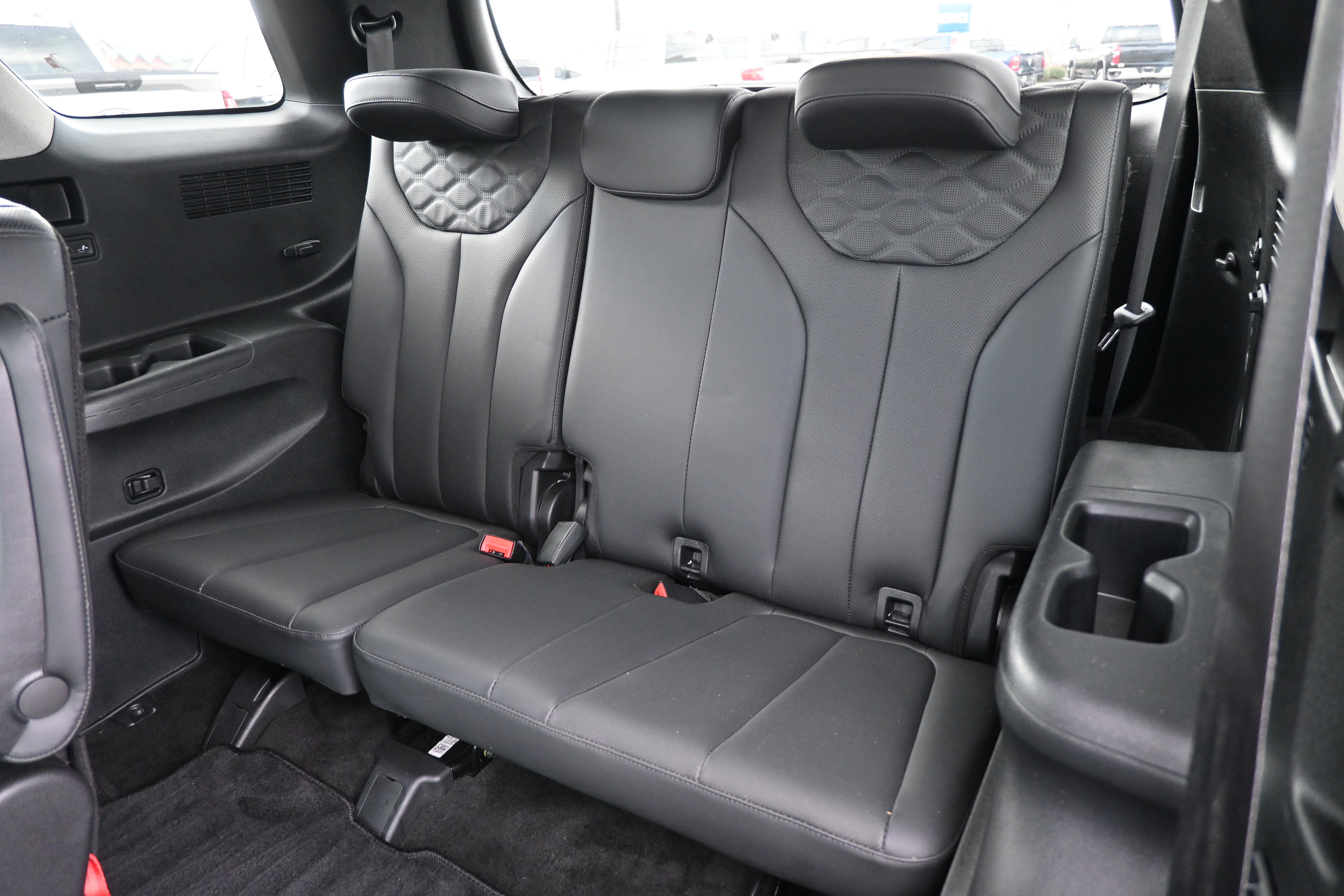 Used 2022 Hyundai Palisade Limited image 37