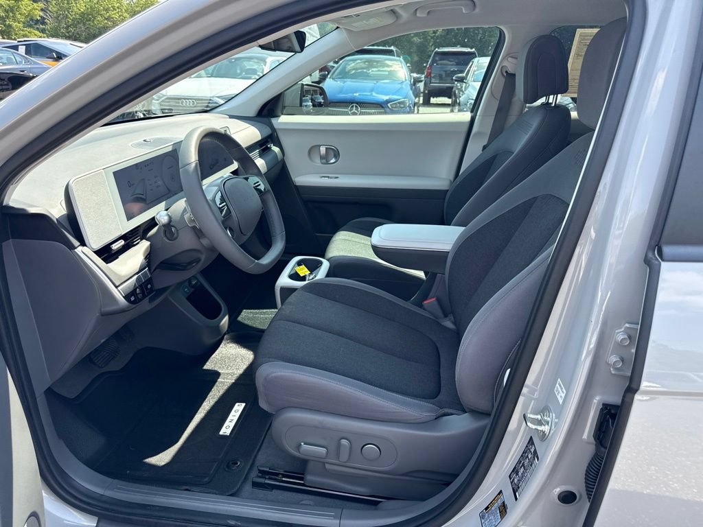 Used 2024 Hyundai Ioniq 5 SEL RWD image 3