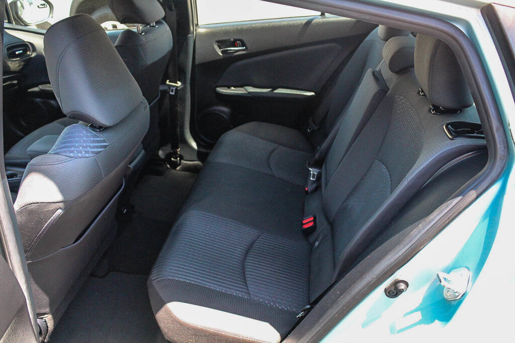 Used 2016 Toyota Prius Two FWD image 9