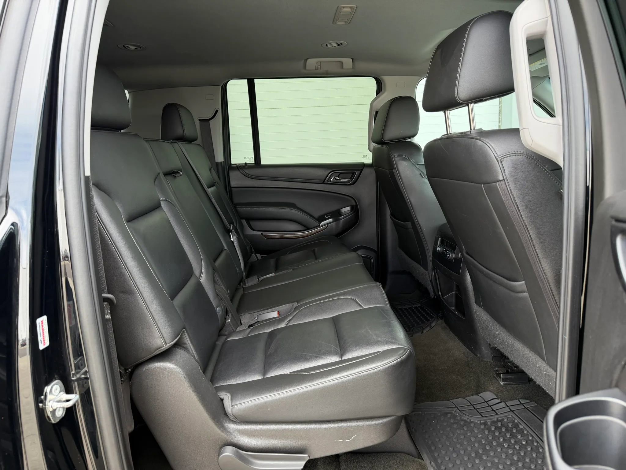 Used 2018 Chevrolet Suburban LT AWD/4WD image 15