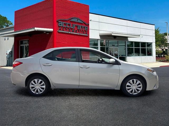 Used 2014 Toyota Corolla LE FWD image 6