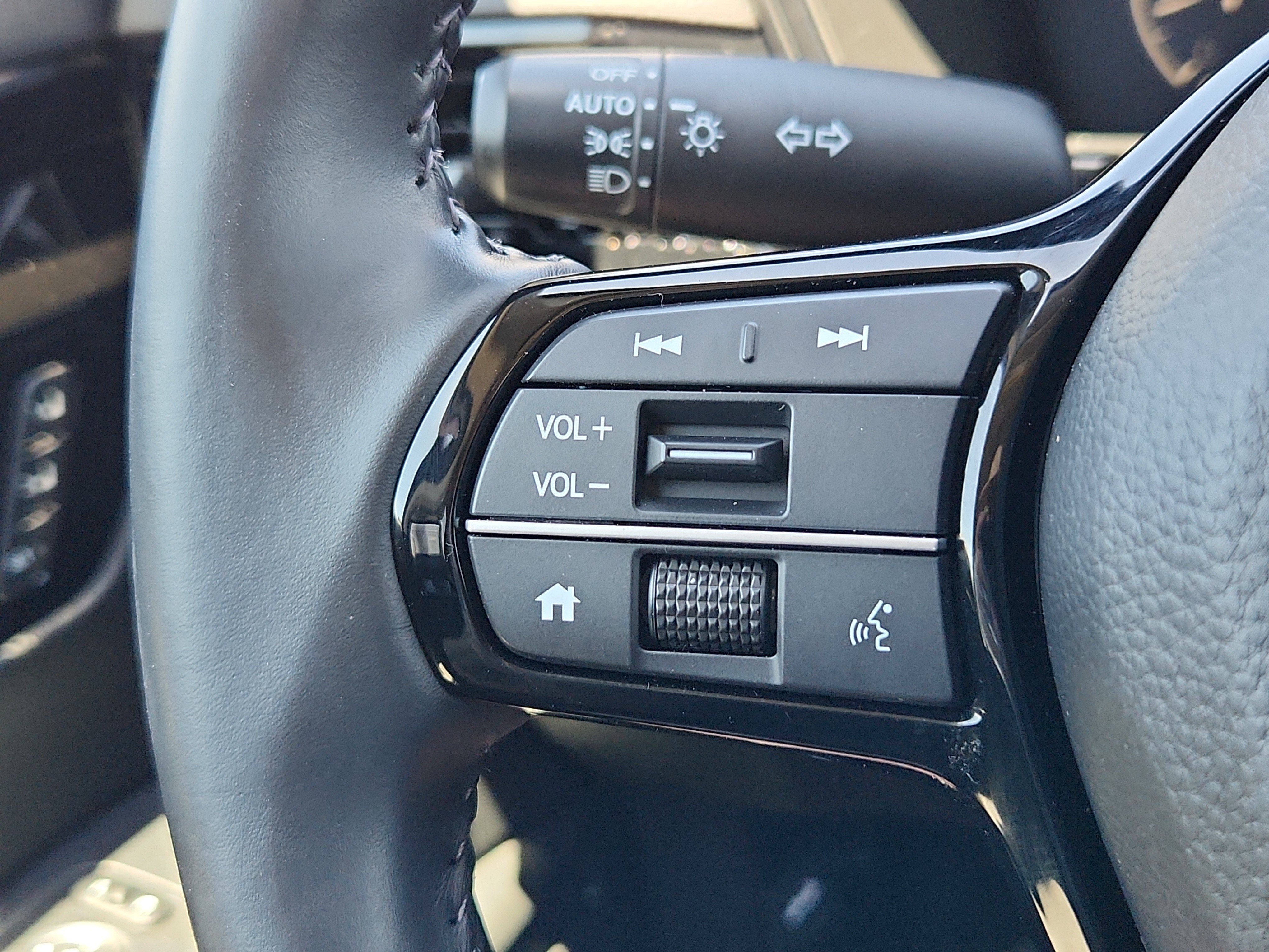 Used 2024 Honda CR-V EX-L image 19