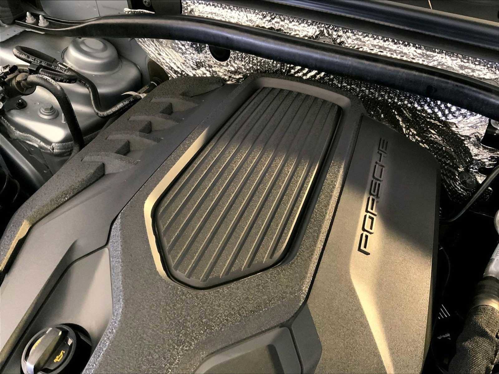 Used 2023 Porsche Macan image 33