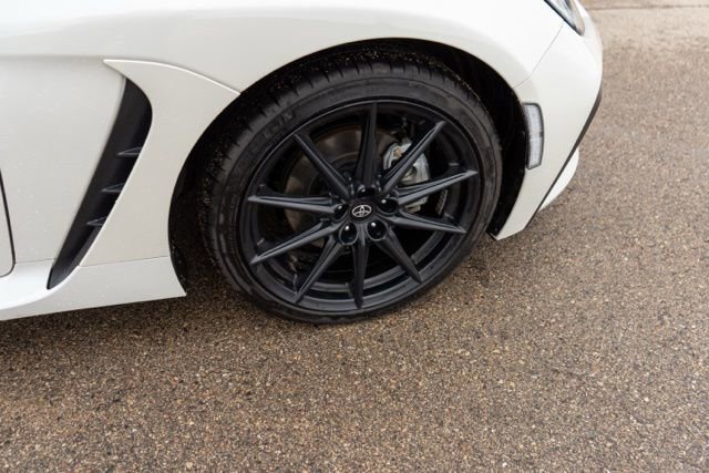 Used 2024 Toyota GR86 Premium RWD image 9
