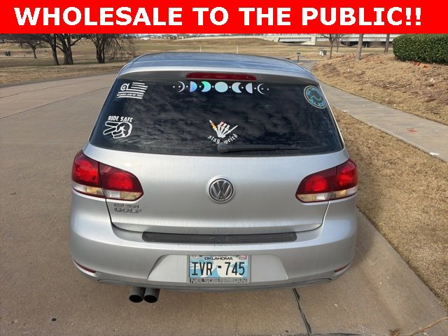 Used 2011 Volkswagen Golf 4-Door image 4