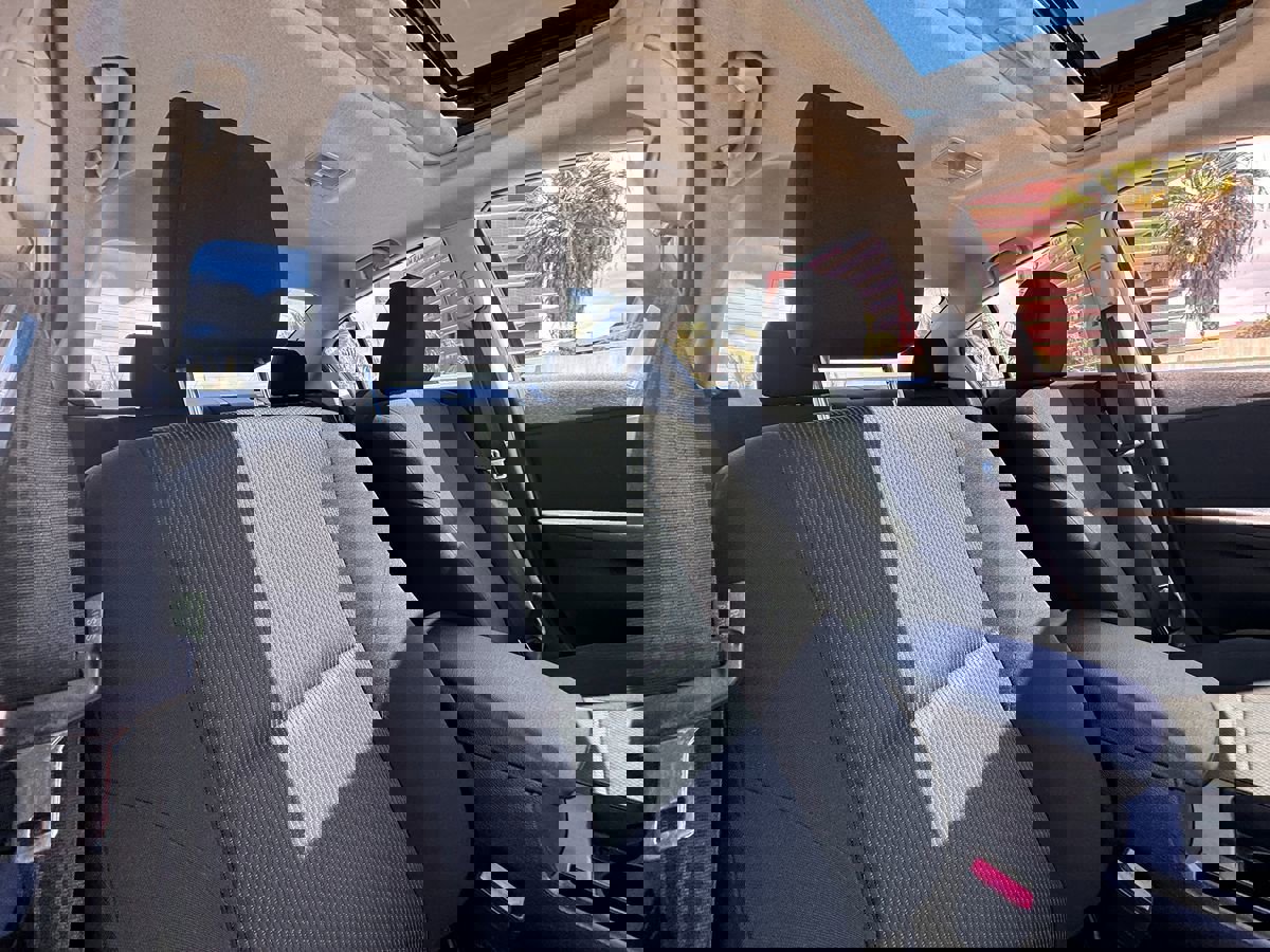 Used 2011 MAZDA MAZDA3 i Touring image 9