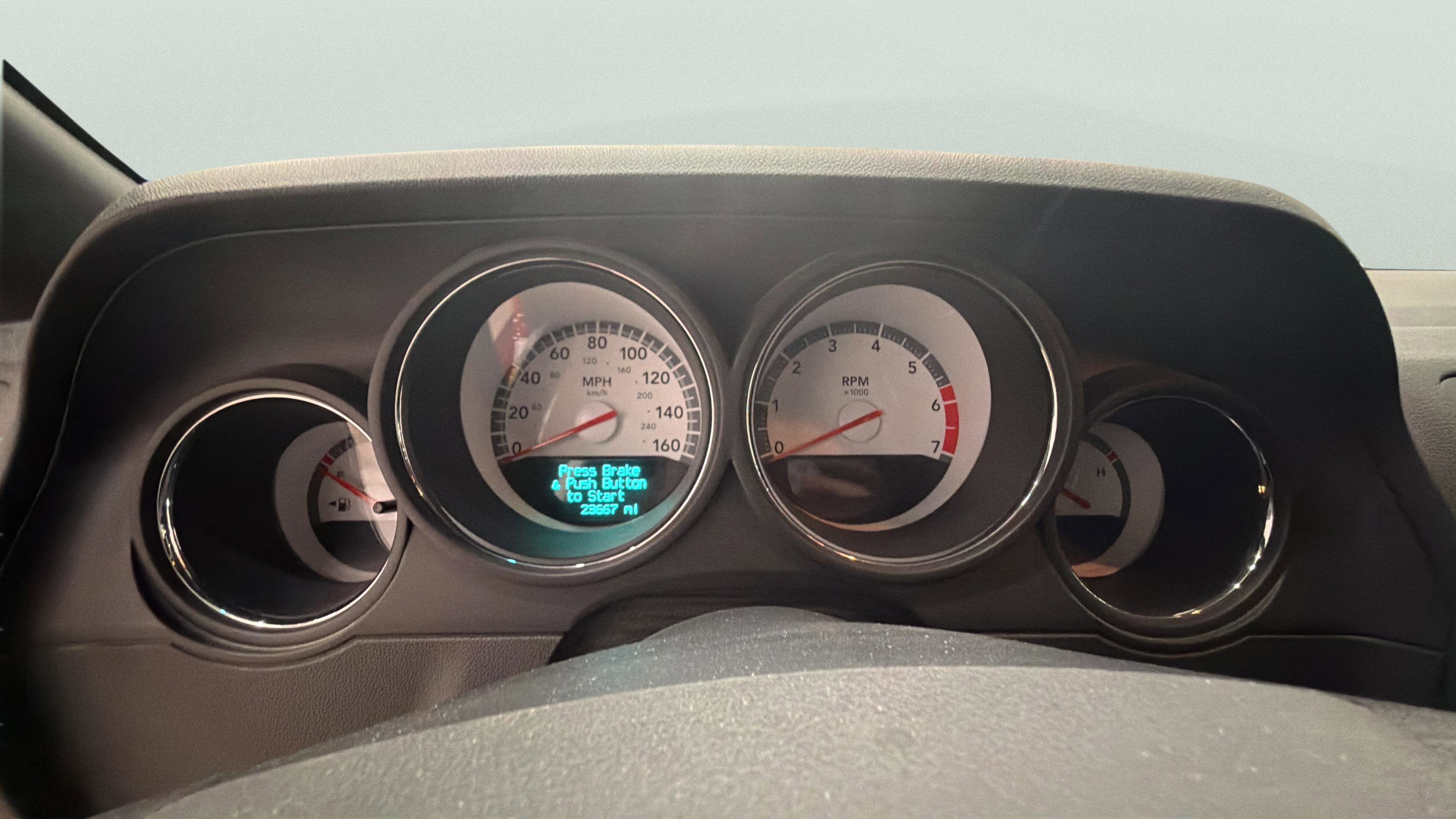 Used 2010 Dodge Challenger R/T RWD image 19