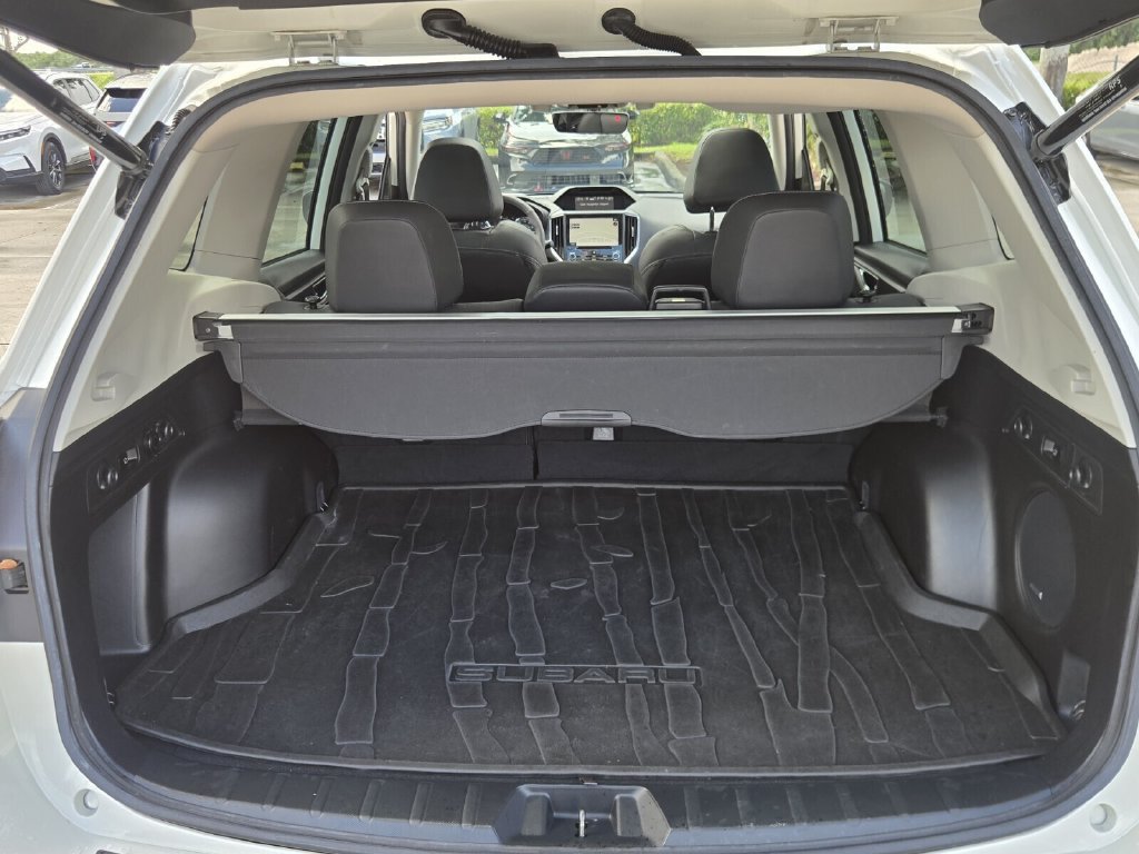 Used 2020 Subaru Forester Touring AWD/4WD image 16