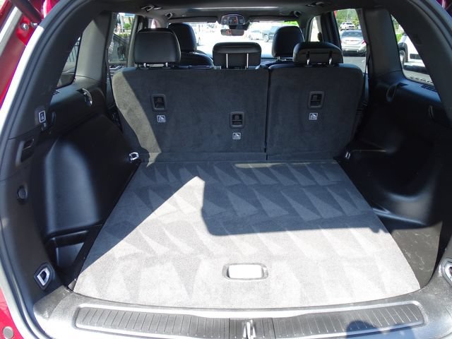 Used 2025 Jeep Grand Cherokee Altitude AWD/4WD image 13