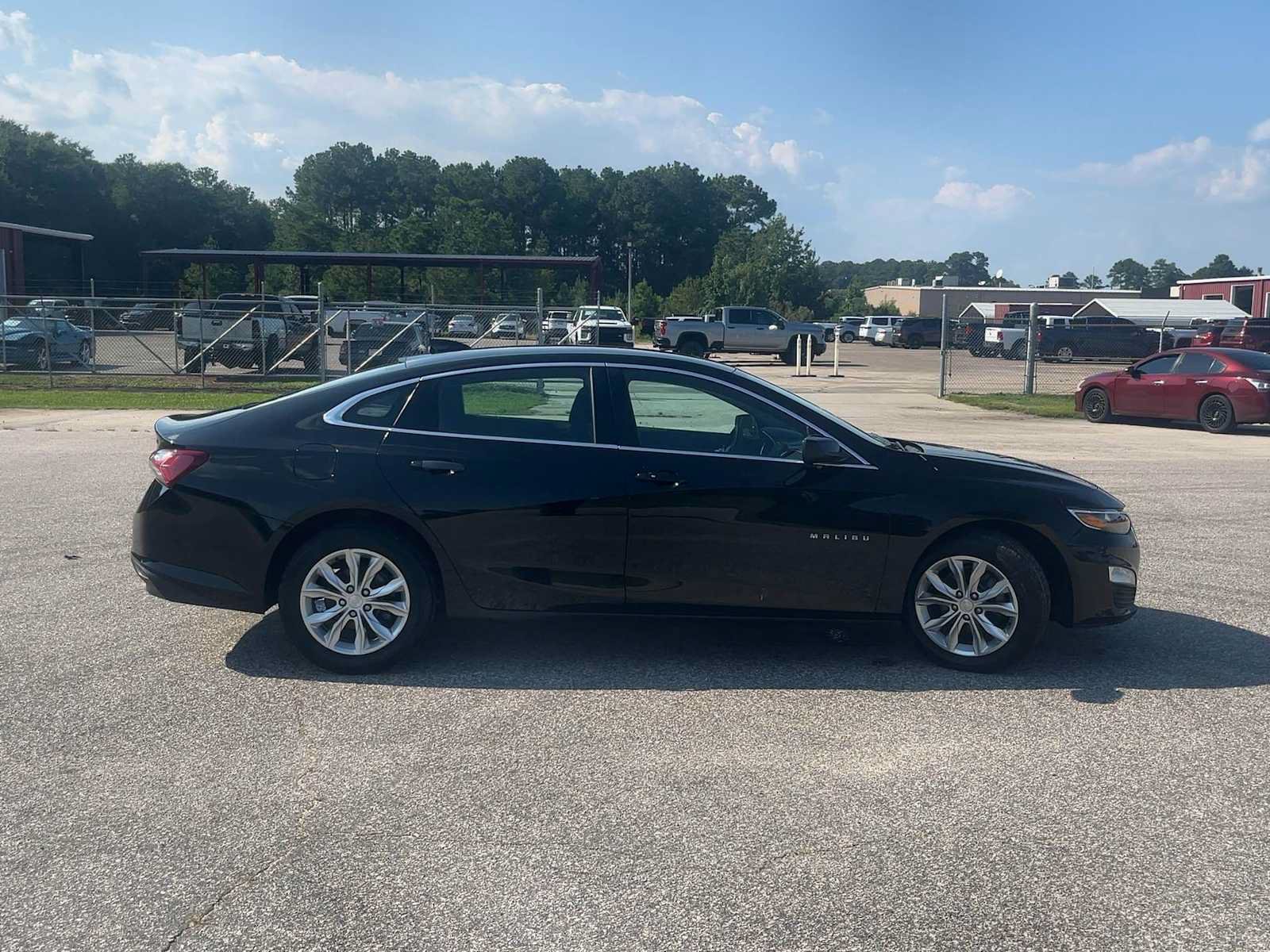 Used 2020 Chevrolet Malibu LT FWD image 9