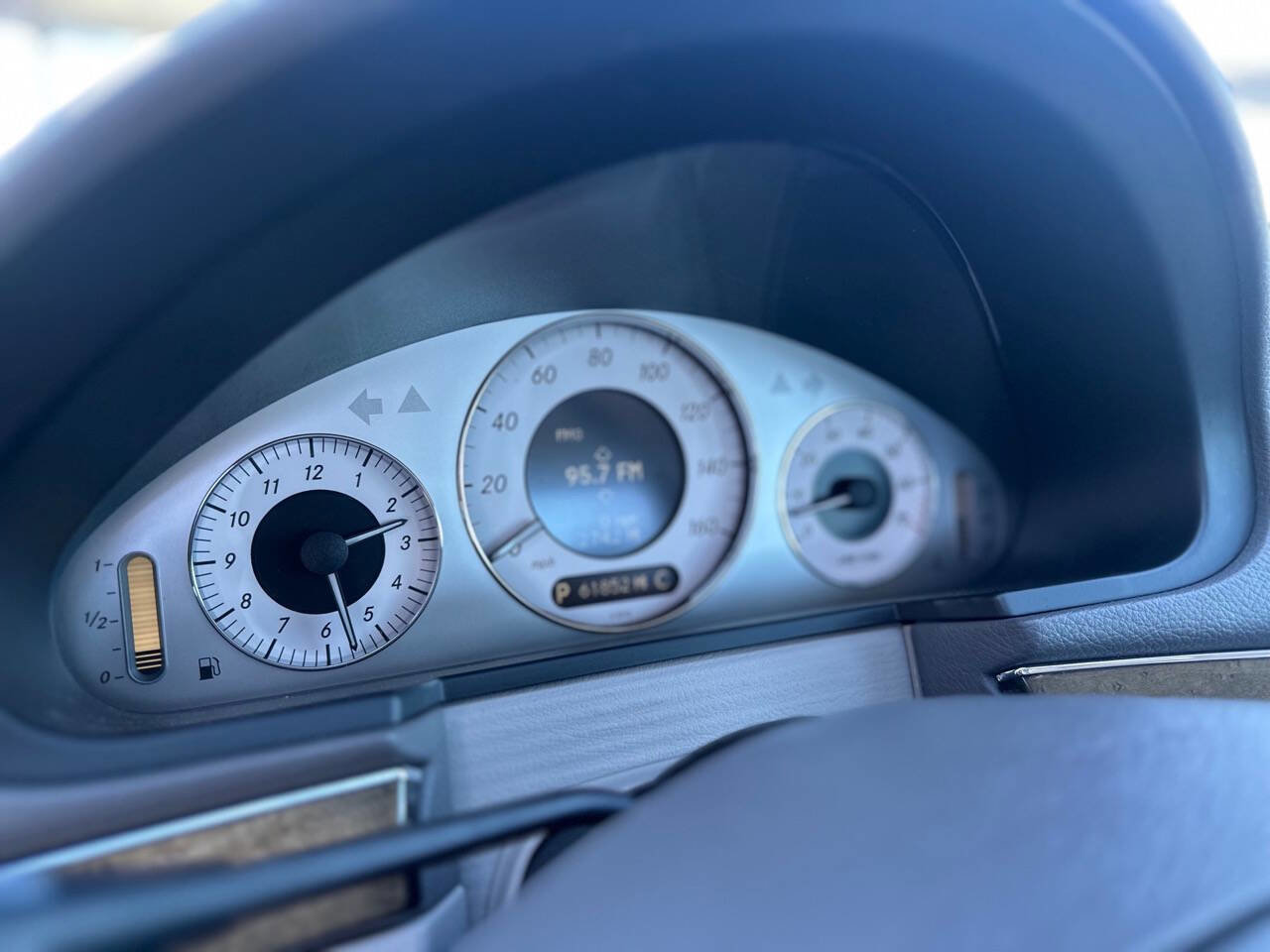 Used 2007 Mercedes-Benz E 350 Sedan image 18