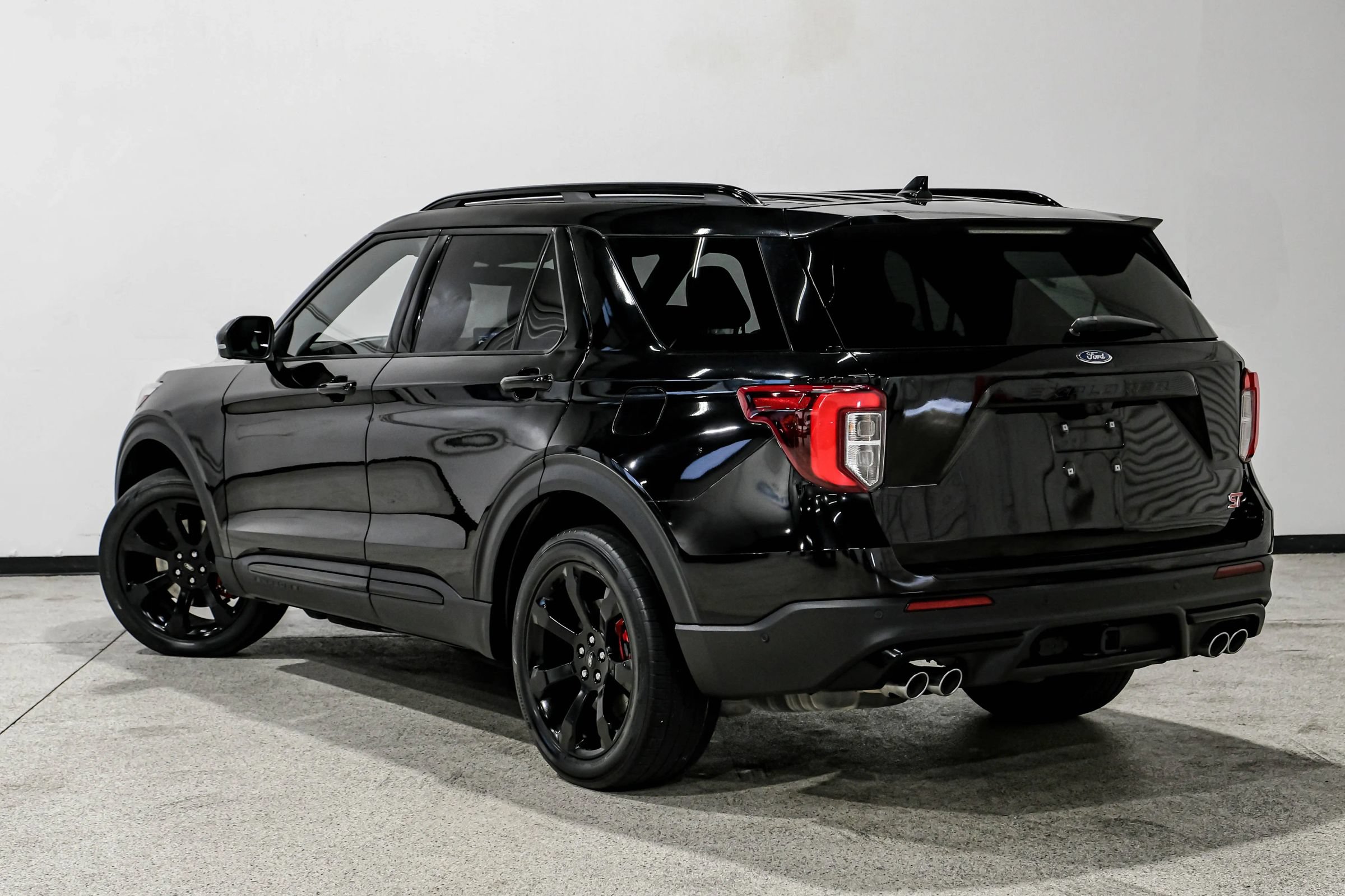 Used 2020 Ford Explorer ST w/ ST Street Pack AWD/4WD image 8