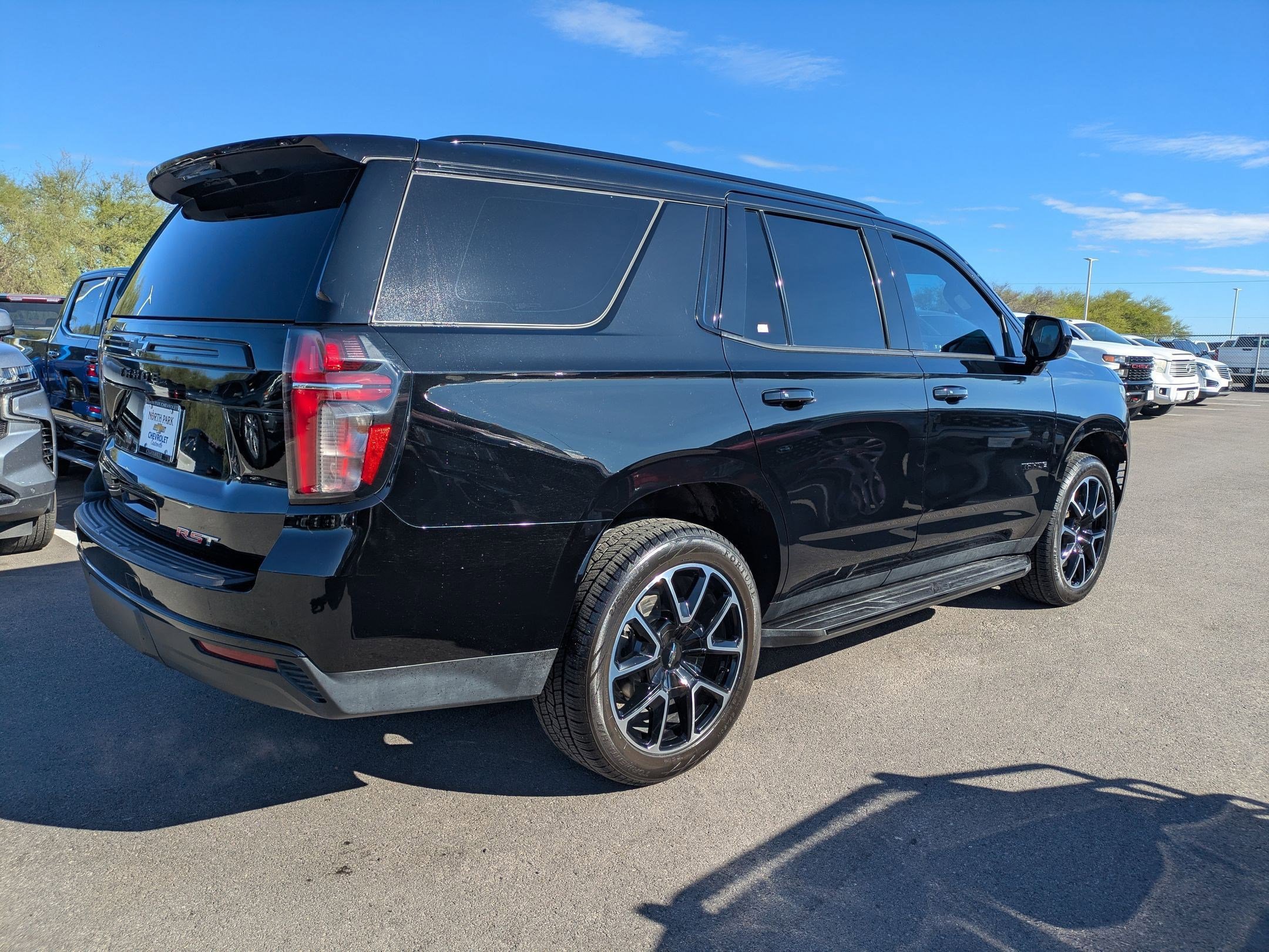 Used 2023 Chevrolet Tahoe RST image 2