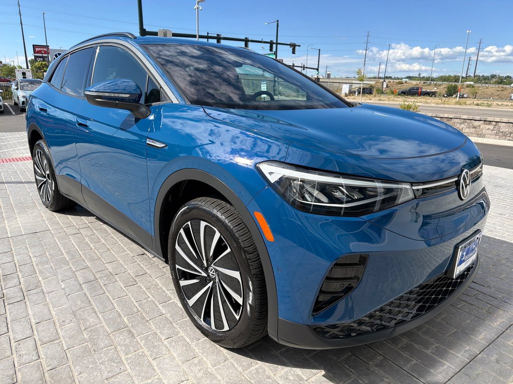 Certified 2025 Volkswagen ID.4 Pro AWD/4WD image 9
