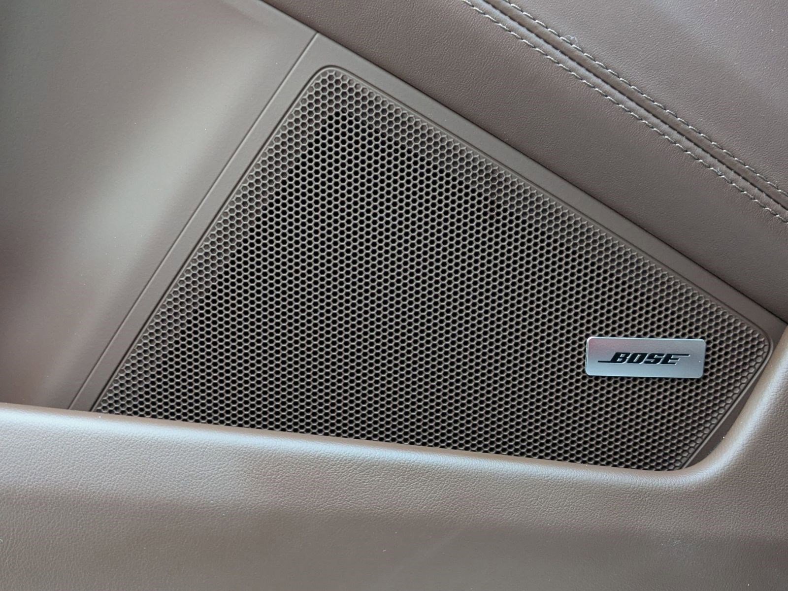 Used 2024 Porsche 911 Carrera image 16